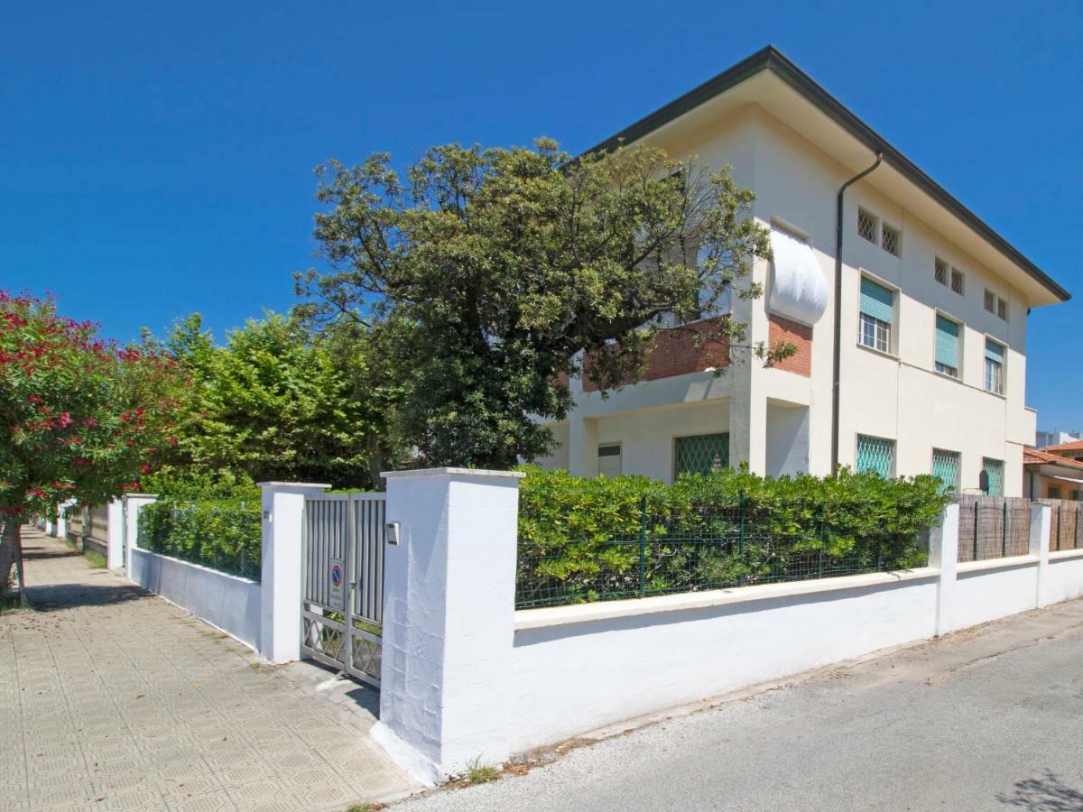 Apartment Sandra By Interhome Le Focette Bagian luar foto