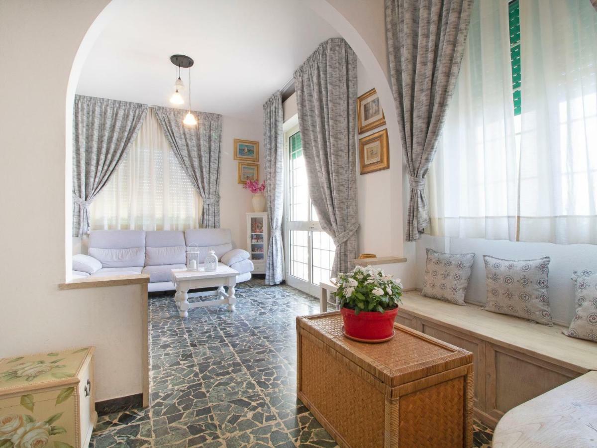 Apartment Sandra By Interhome Le Focette Bagian luar foto